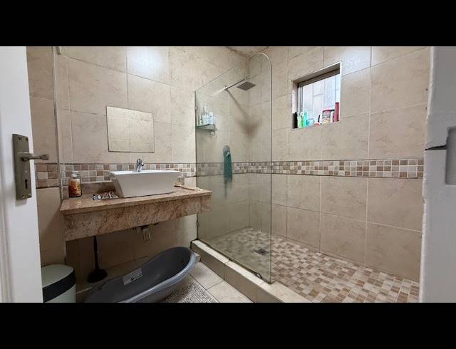 2 BEDROOM APARTMENT RENTED IN MUSGRAVE